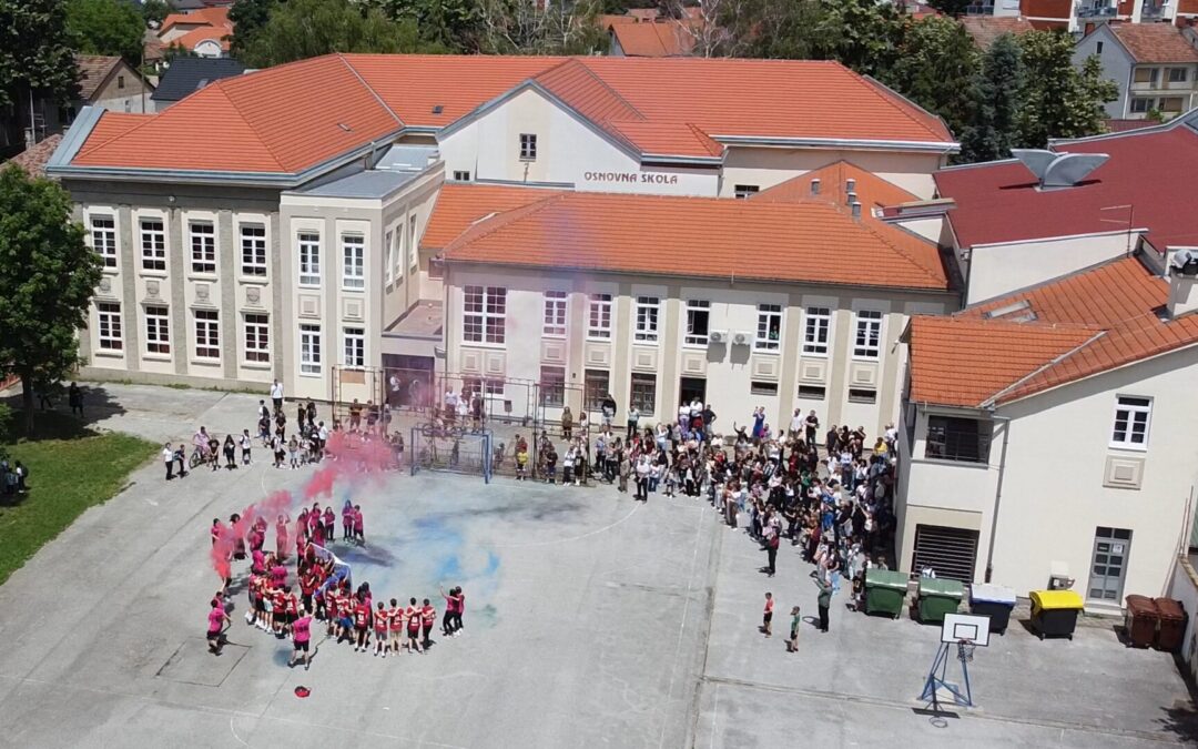 Videozapis ispraćaja osmaša